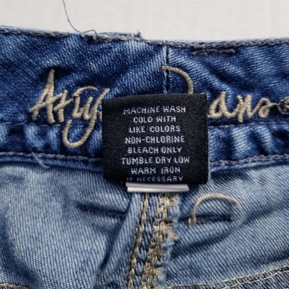 Ariya Bootcut Embellished Pockets Blue Jeans Size 7/8 - Picture 9 of 9